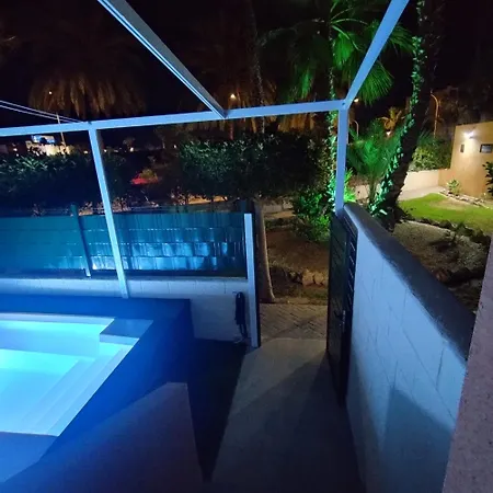 Bajo Bora Palm, Piscina Privada Climatizable, 150M Playa Apartmán *